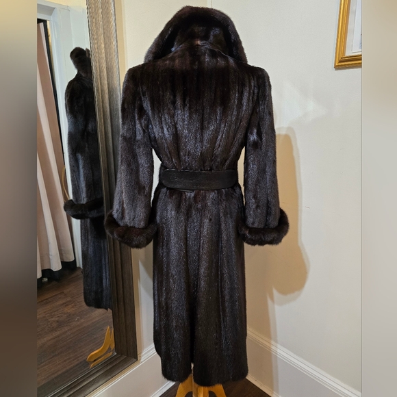 Vintage genuine mink fur coat - Picture 3 of 16